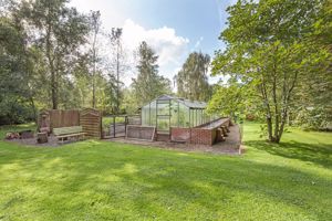 Photo 27- click for photo gallery